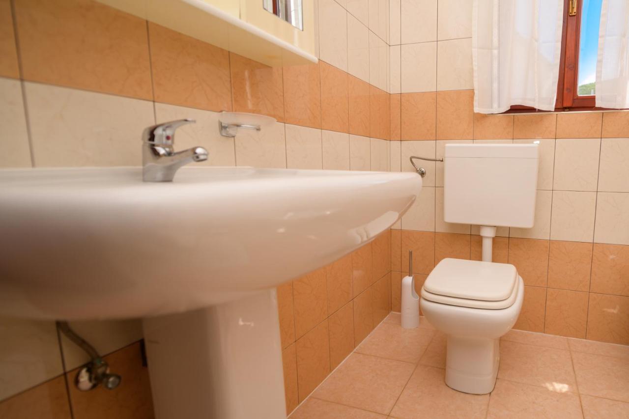נזרין Apartments Marina Veskovic מראה חיצוני תמונה